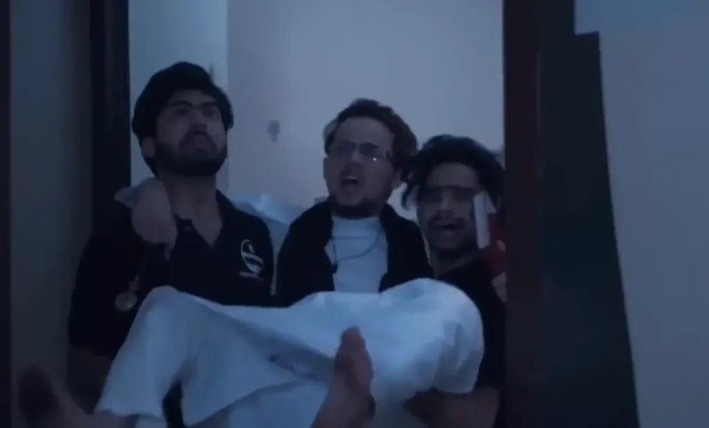 Arey Maiya Wo Kaa Dekh Liyo round2hell meme template