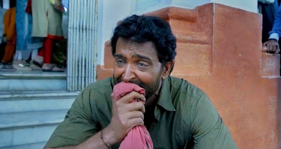 Hrithik Roshan in super 30 movie Crying meme