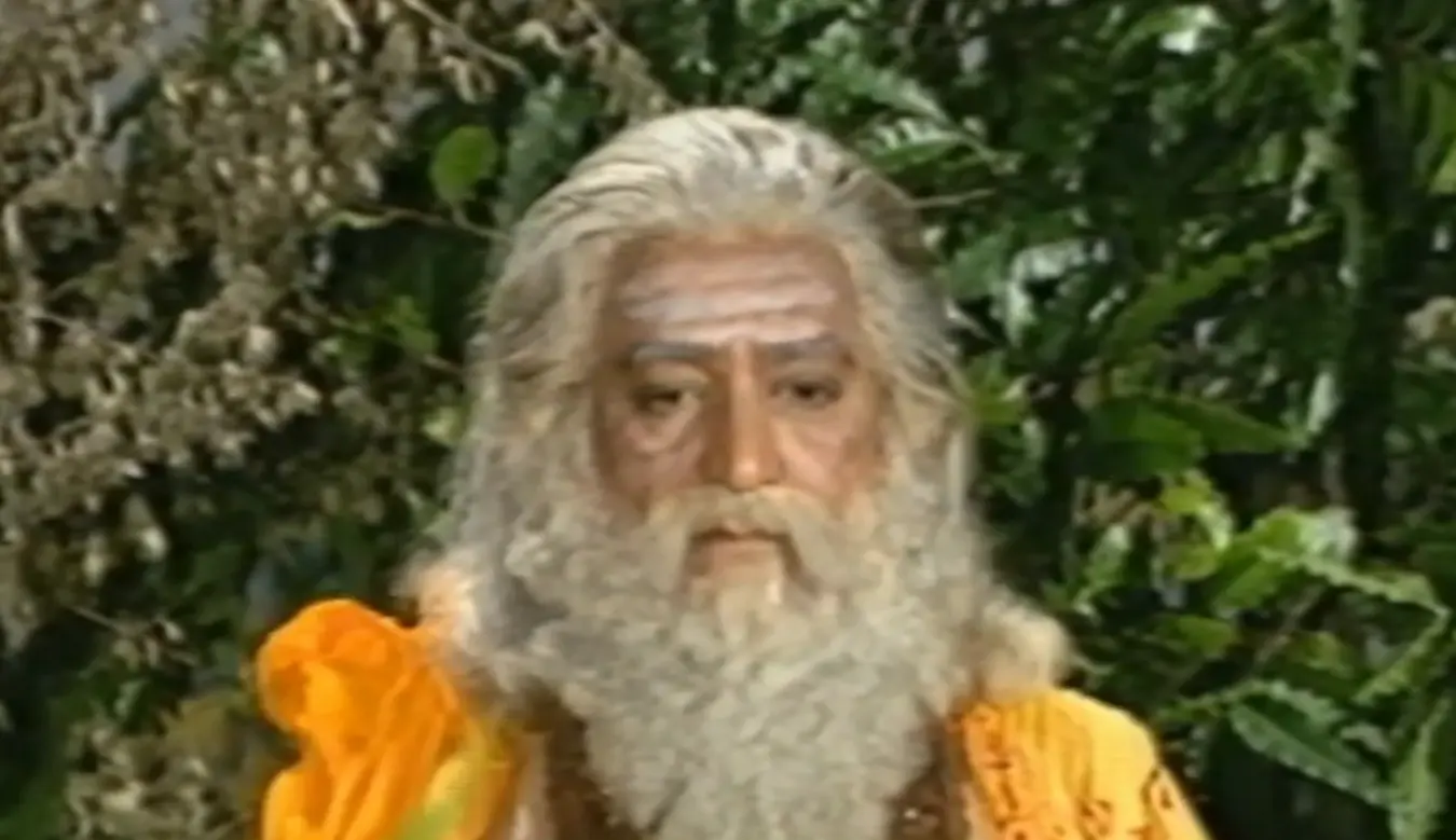 Raavan transforming into a sadhu