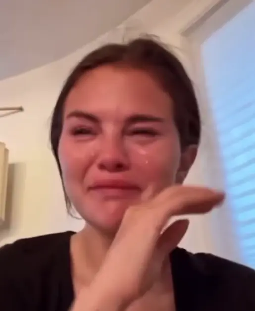 Selena Gomez Crying